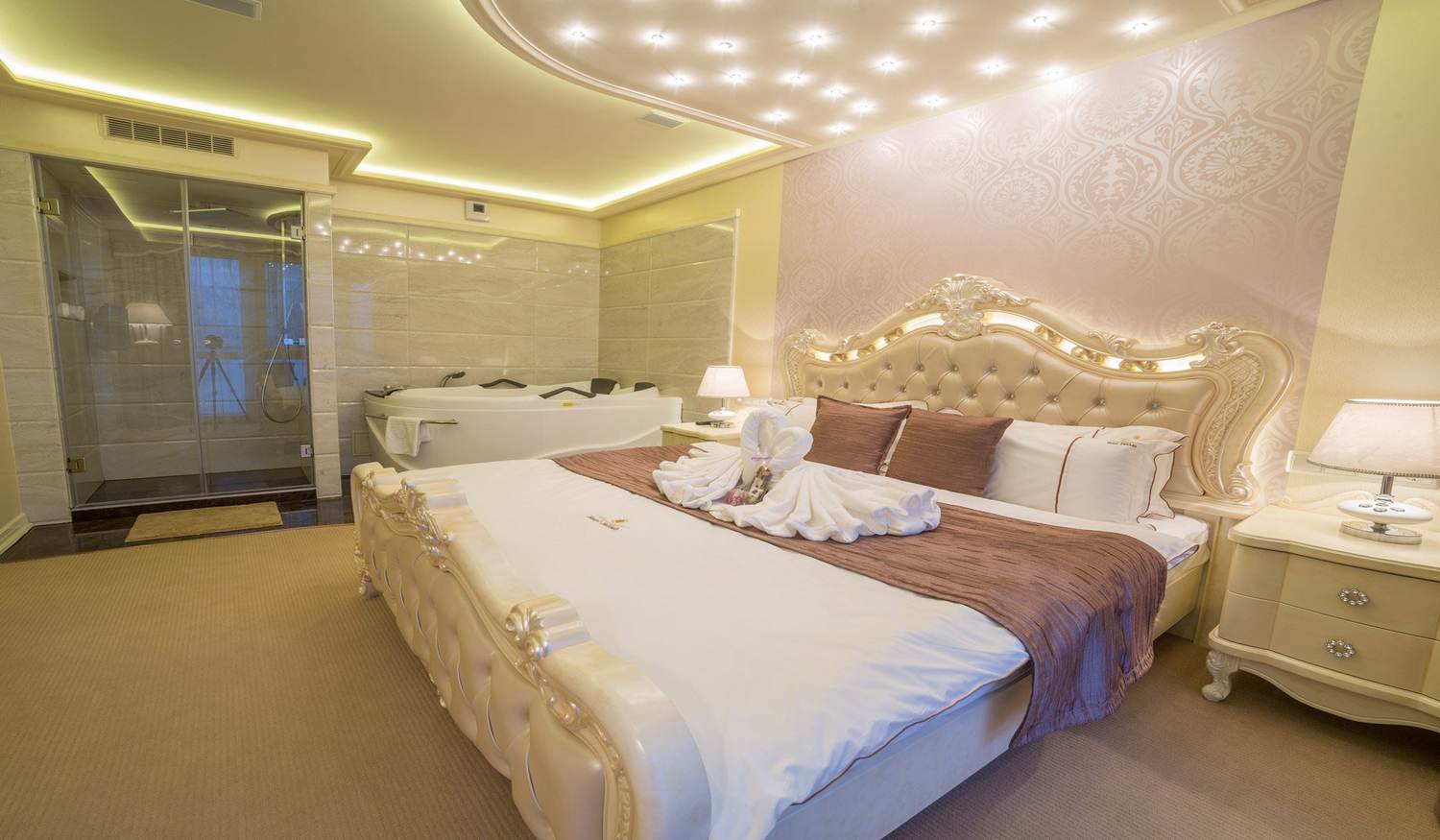 Hotel Delibab фото 1