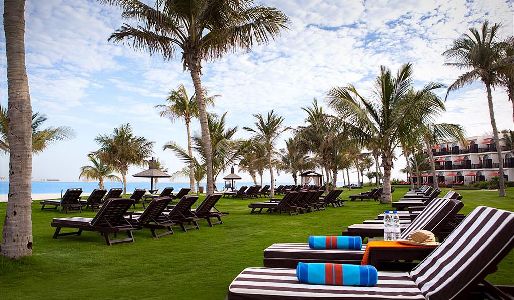 Ja Palm Tree Court