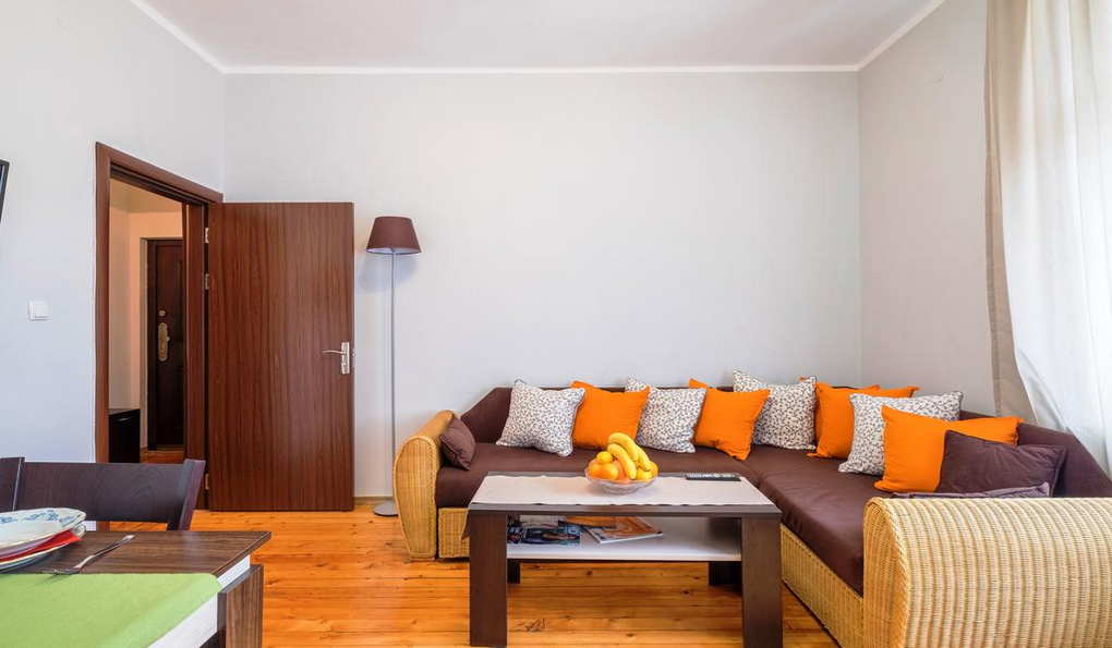 Lion's Bridge Apartments