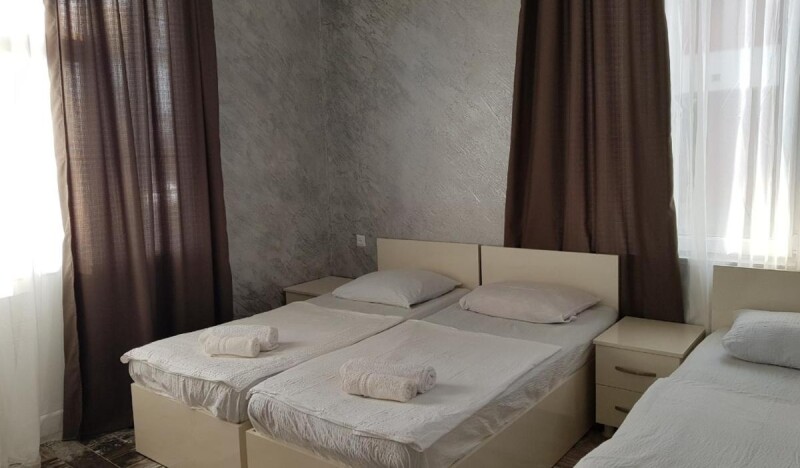 MIDIA Guest House