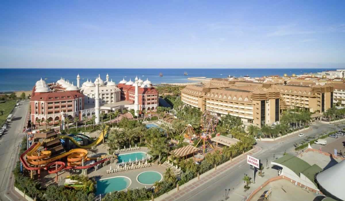 Royal Dragon Hotel