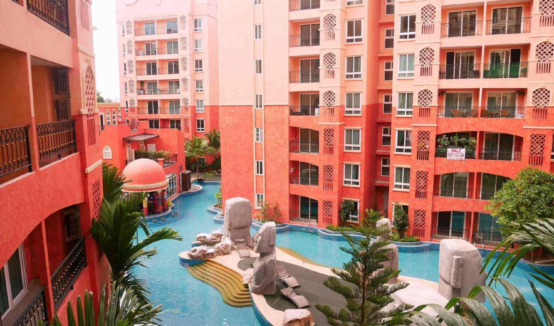 Seven Seas Resort Pattaya & Sofa bed