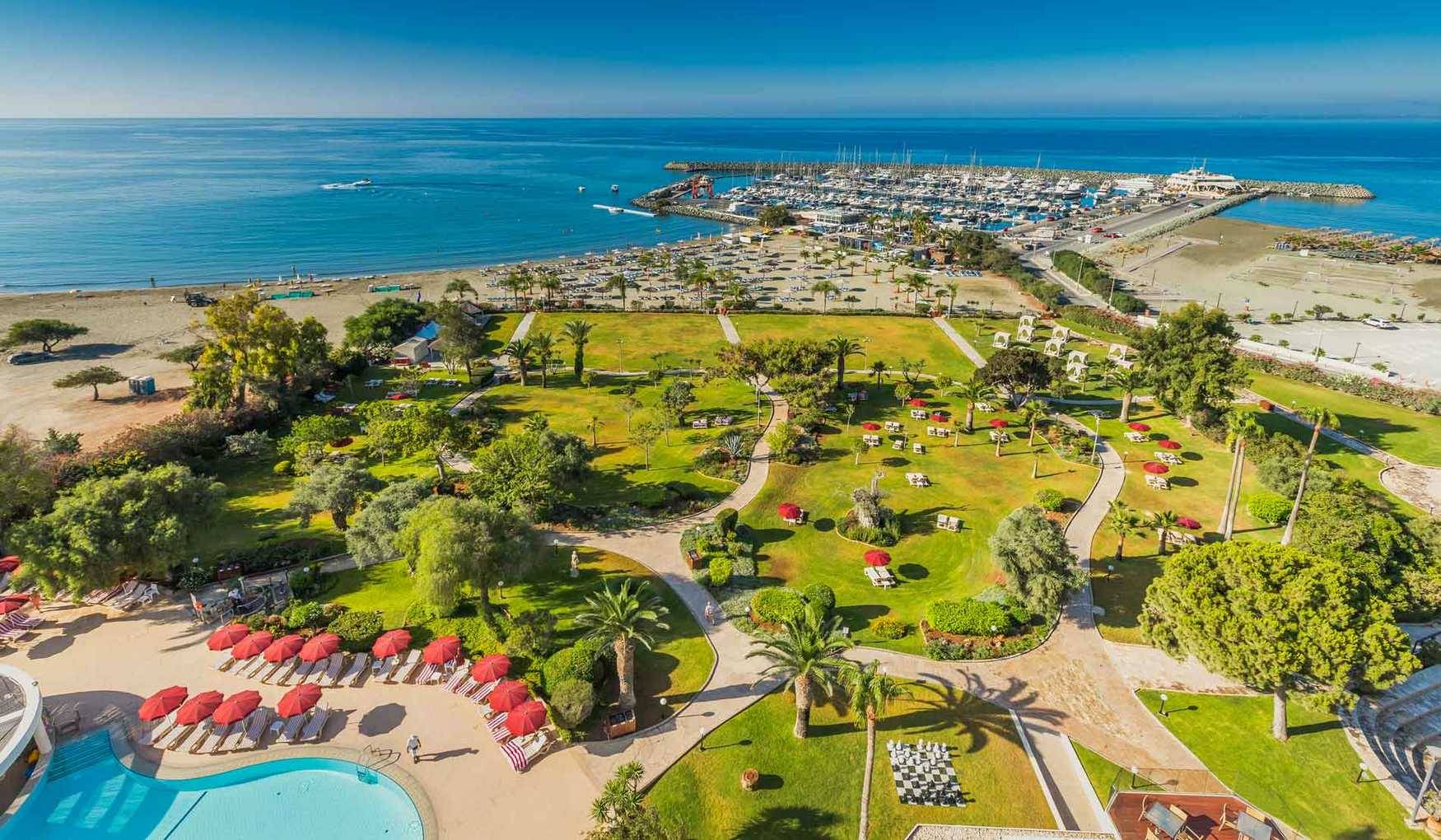 St.Raphael Resort фото 1
