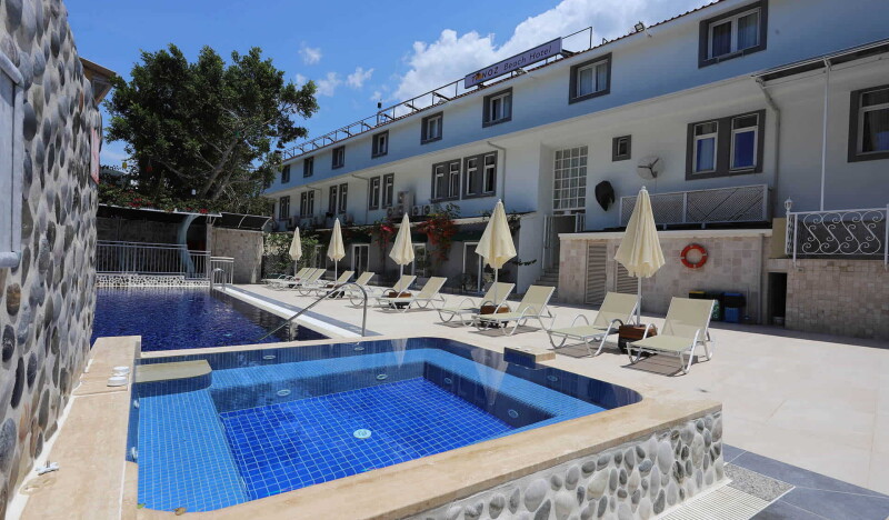 Tonoz Beach Hotel