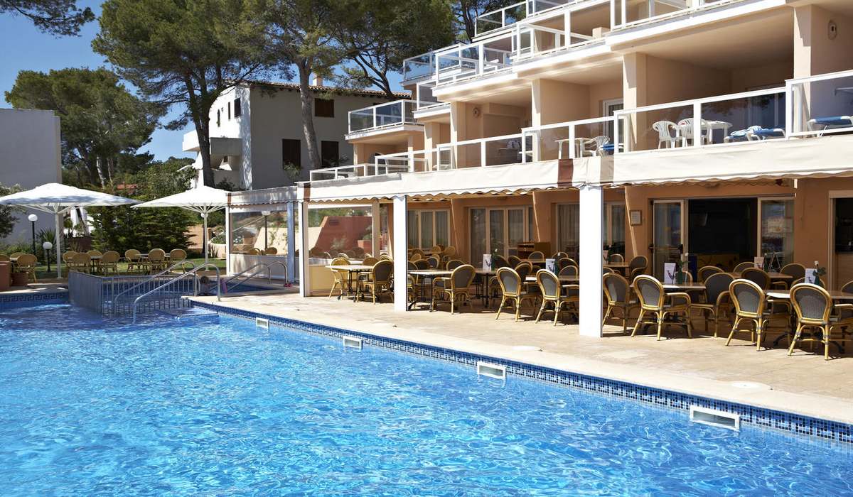 Universal Aparthotel Don Camilo