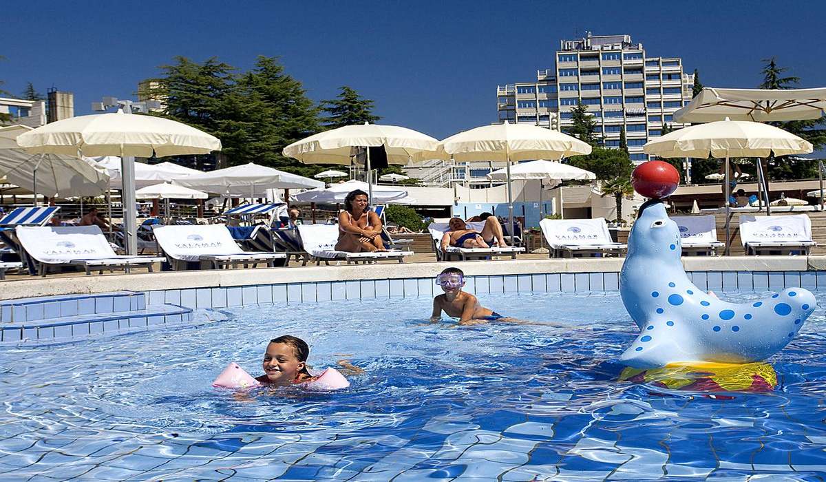 Valamar Crystal