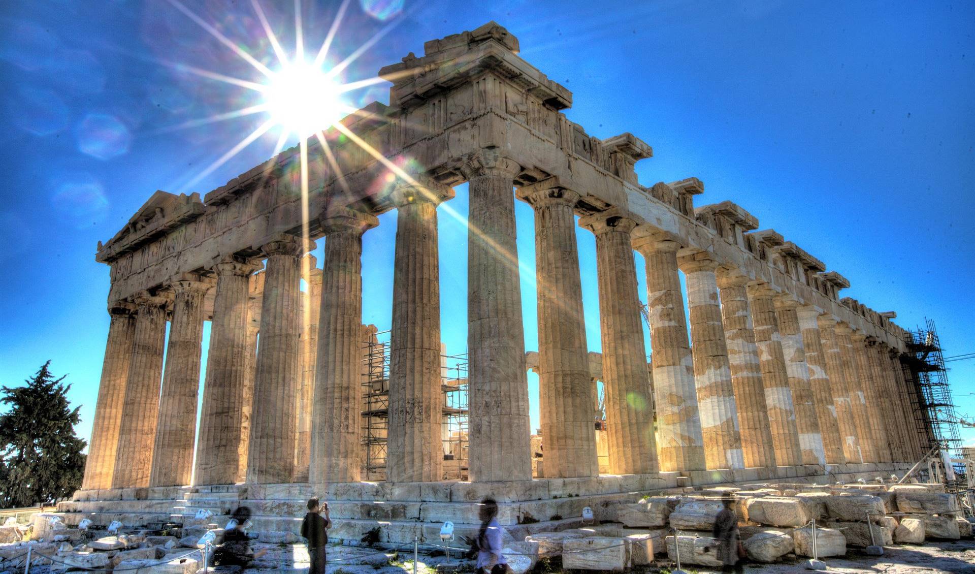 Афины в августе: утомленные солнцем
