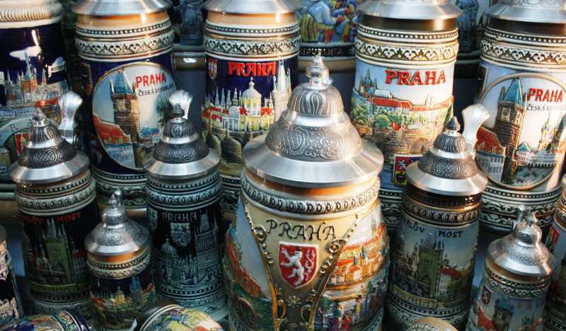 Что привезти из Праги в подарок: 19 сувениров с историей