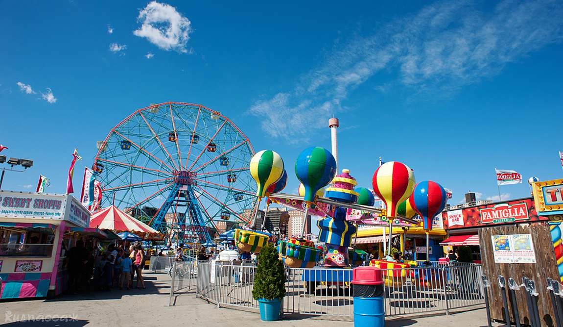 куда поехать на майские праздники с детьми: парки развлечений фото 1