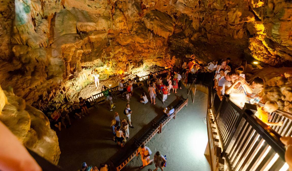 Экскурсионный отдых в Аланье: пещера Аланья