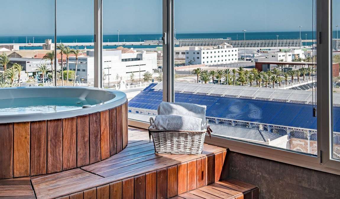 Отели в Аликанте для семейного отдыха