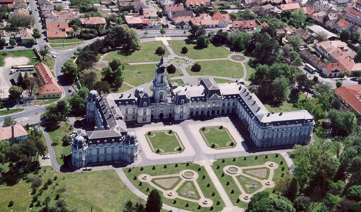 Экскурсионный отдых на Балатоне: Дворец Фештетичей