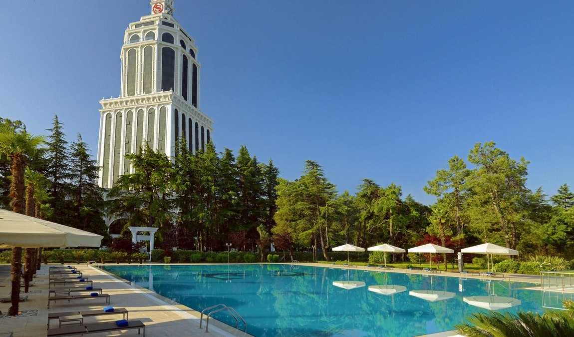 что делать в батуми в июле