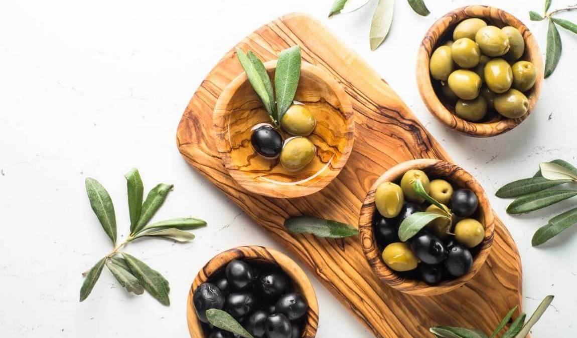 Оливки в подарок из Афин