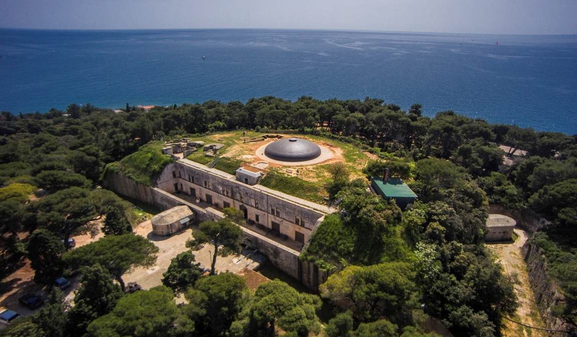 хорватия в мае: на месте не усидеть фото 8