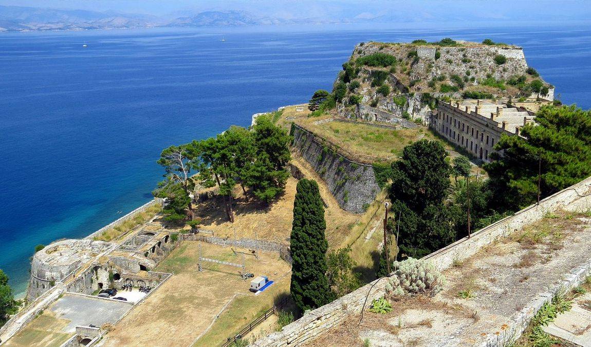 Экскурсионный отдых на Корфу: Крепости Палео Фрурио