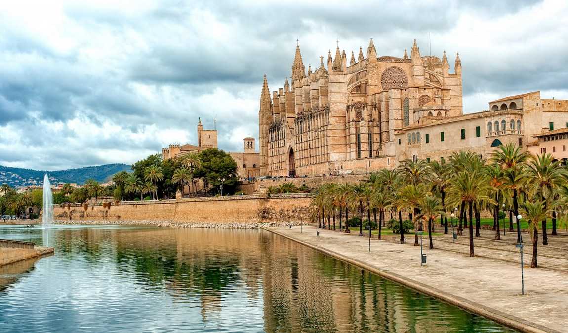 Экскурсионный отдых: Кафедральный собор Пальма-де-Майорки