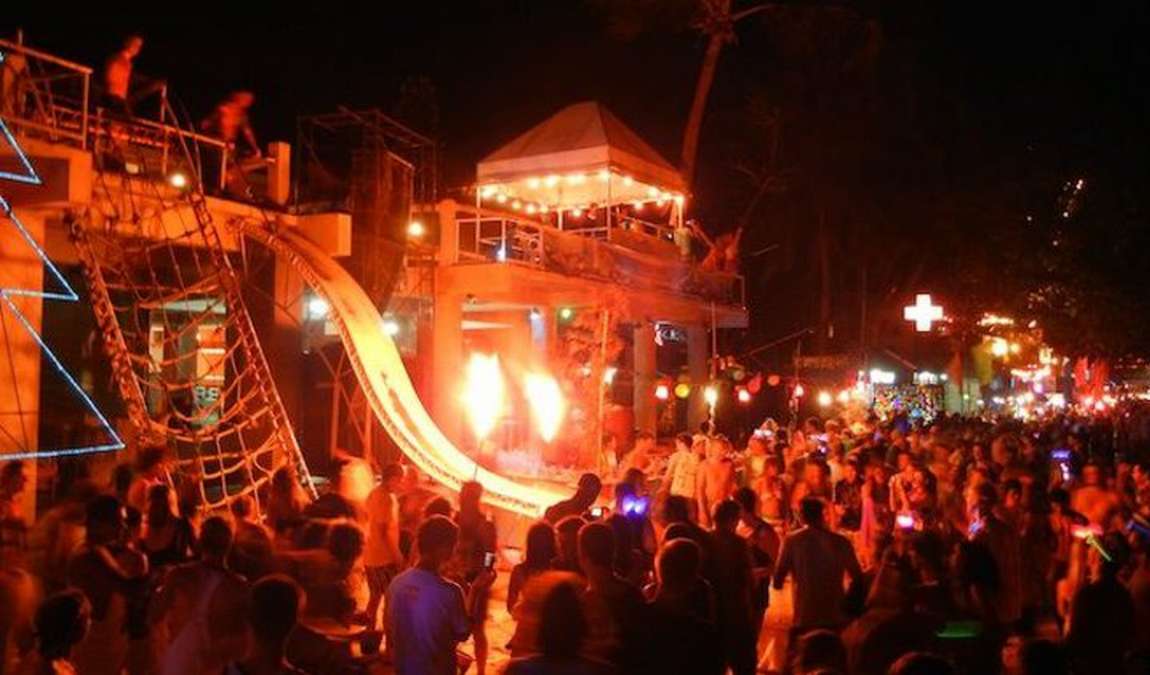 Пляжная вечеринка Full Moon Party на Самуи