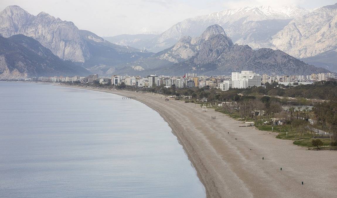 Можно ли купаться в Турции в феврале