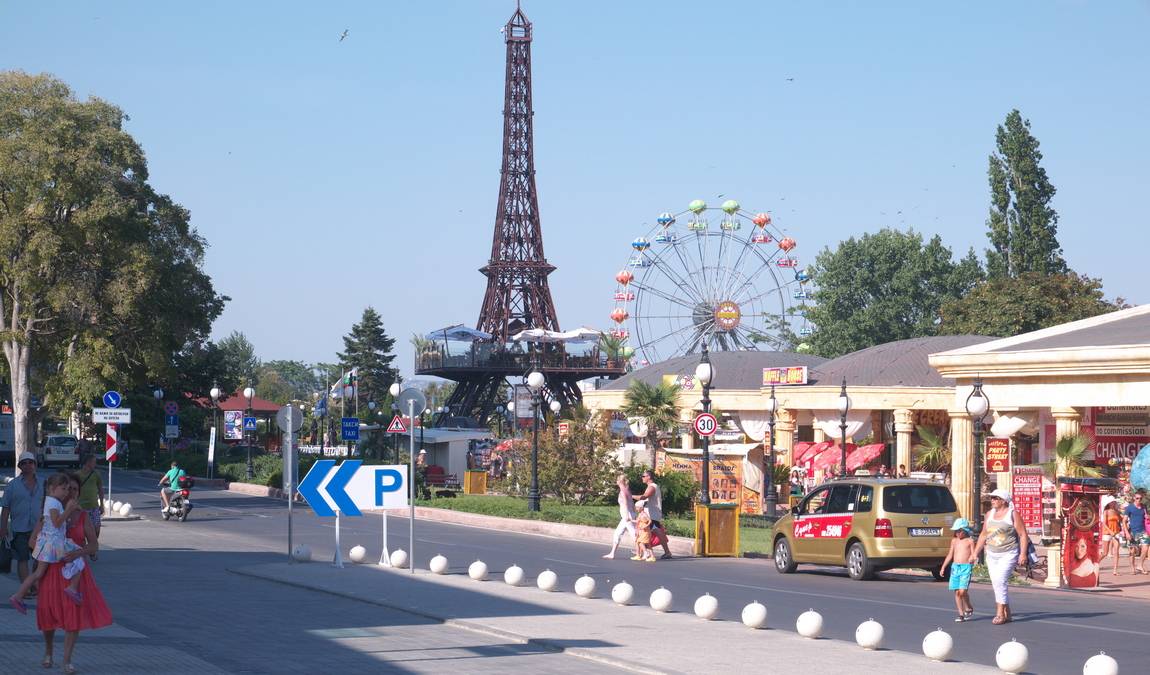 Золотые Пески в сентябре: отдых и погода в Золотых Песках (Болгария)