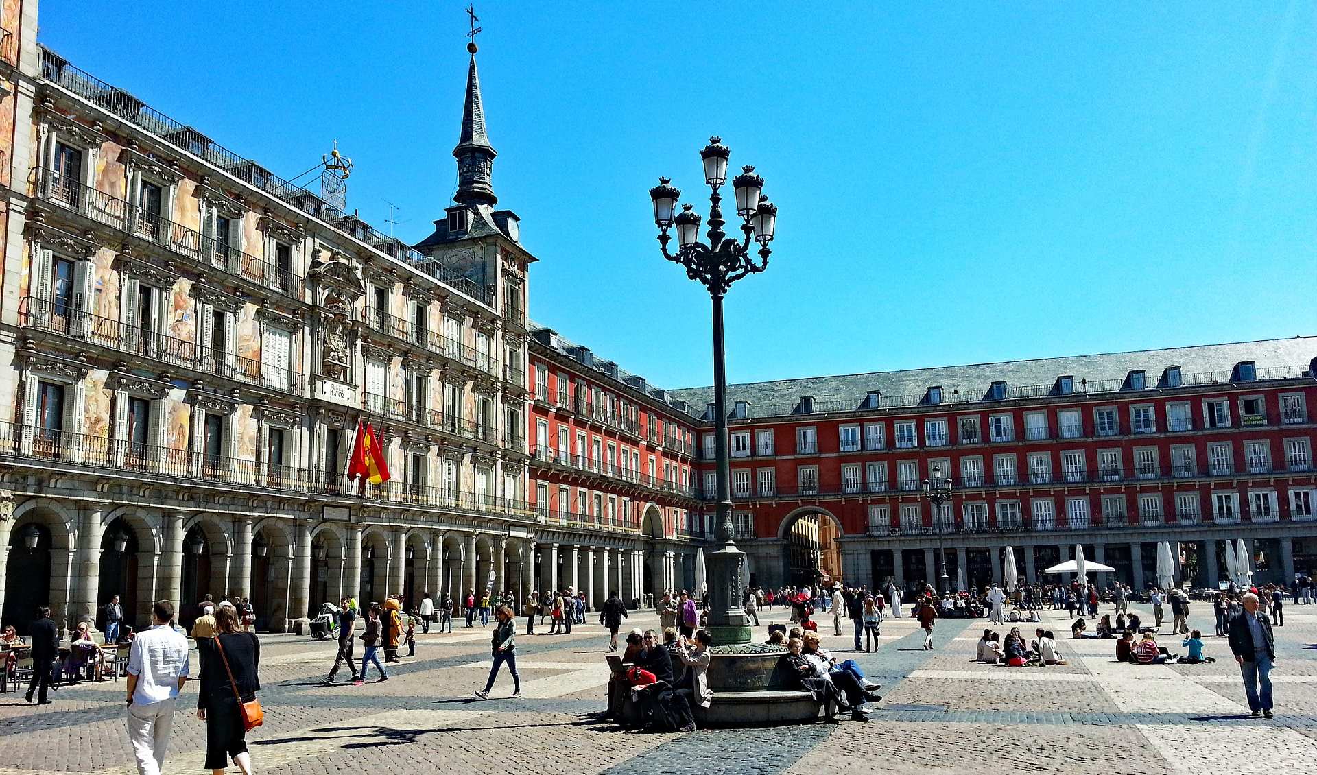 Мадрид в июне: летний отпуск в столице Испании