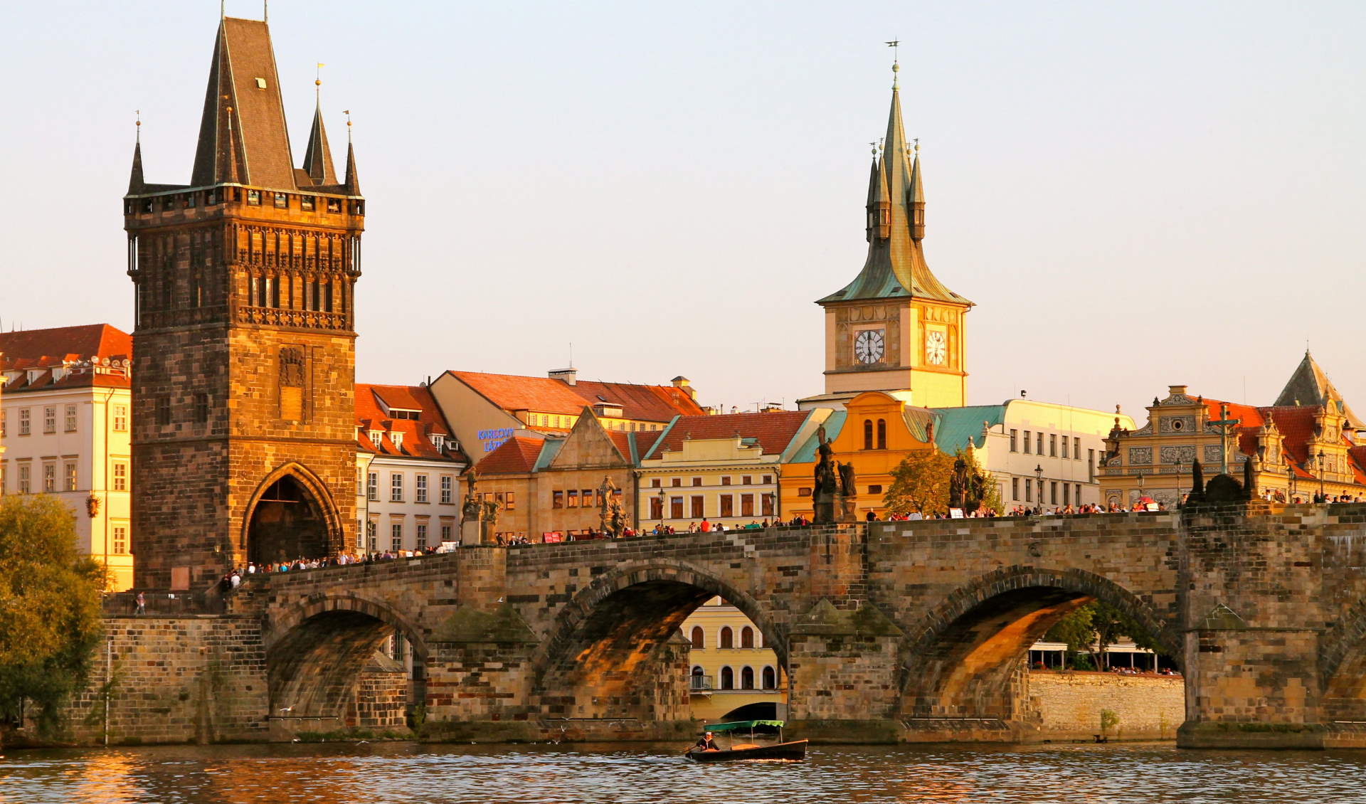 Прага в августе: город-легенда на закате лета