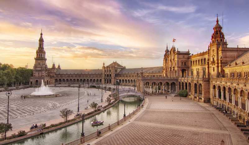 Севилья в январе: отдых и погода в Севилье