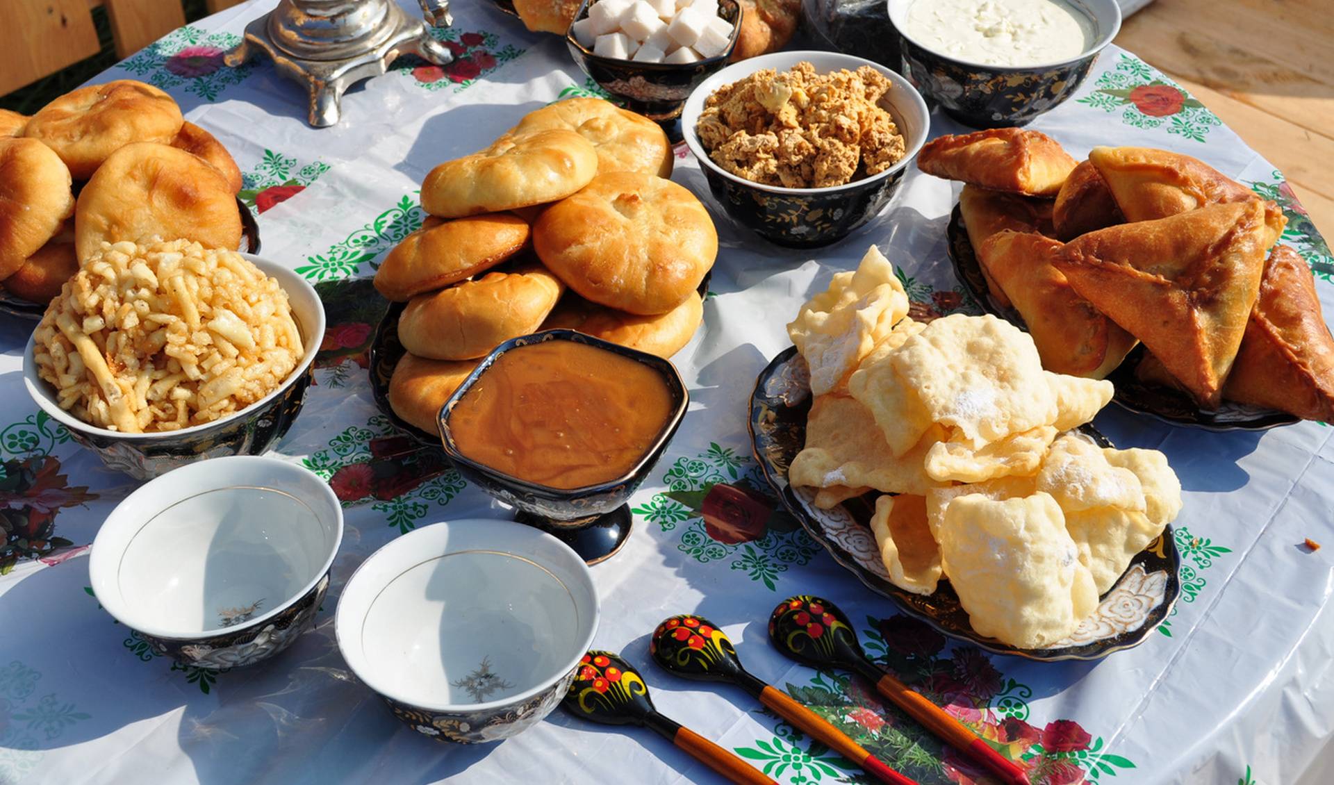 Национальная еда и татарские традиционные блюда, которые обязательно надо п...