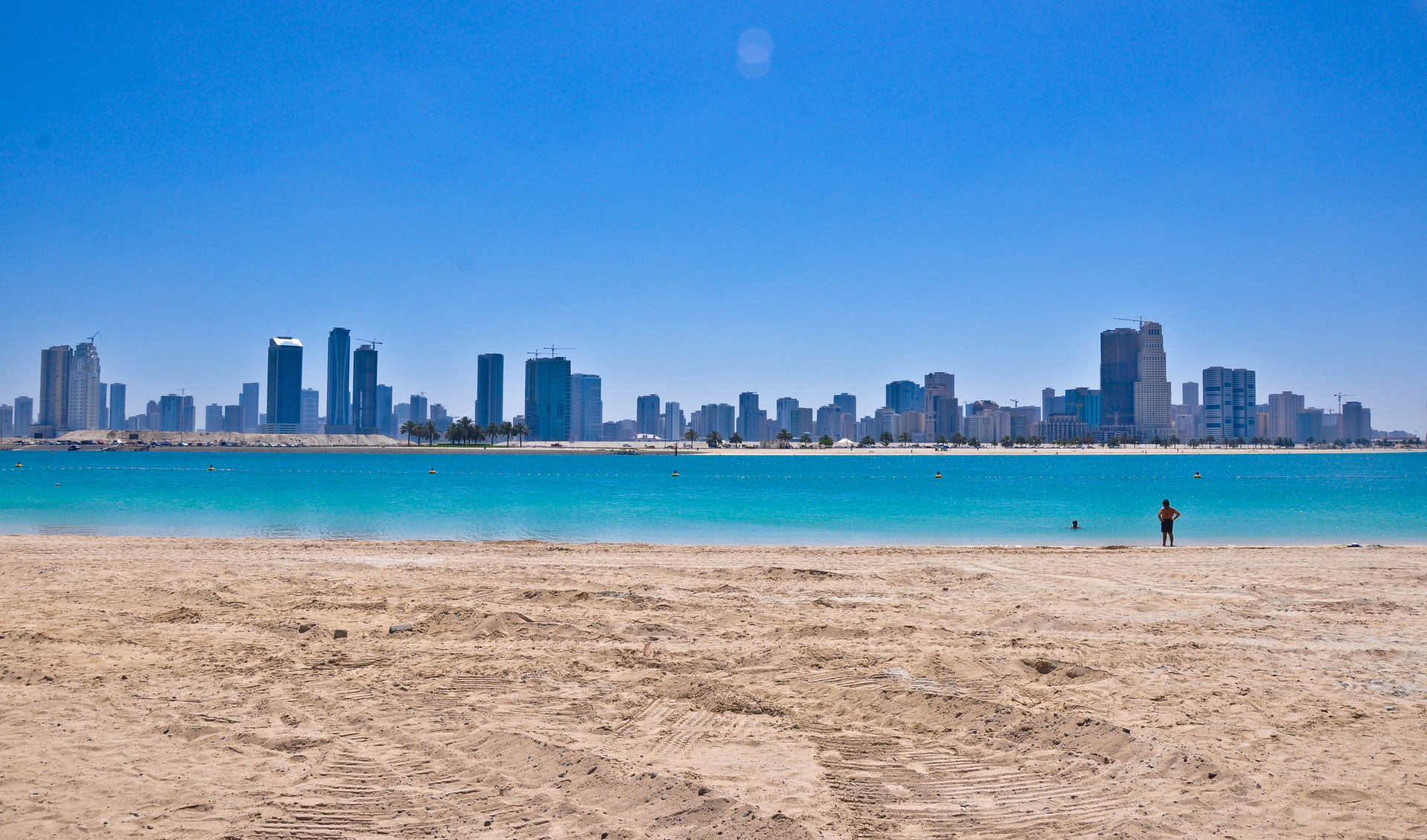 Шарджа в октябре: ОАЭ открывает свои «жаркие» объятия