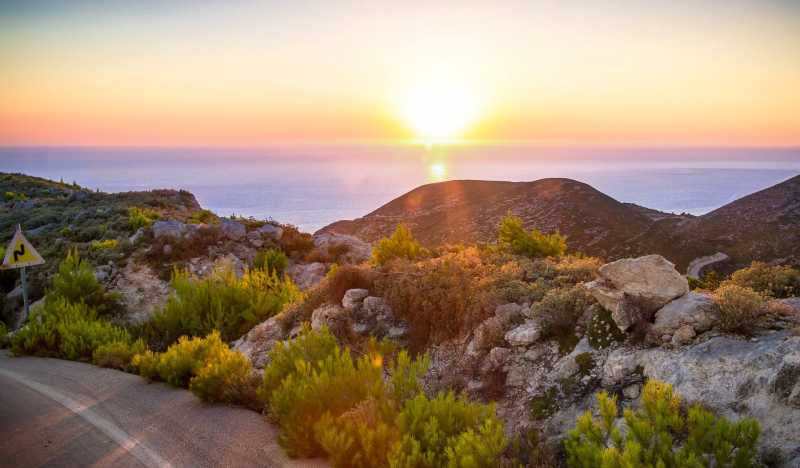 Закинф в октябре: закрытие сезона на греческом курорте