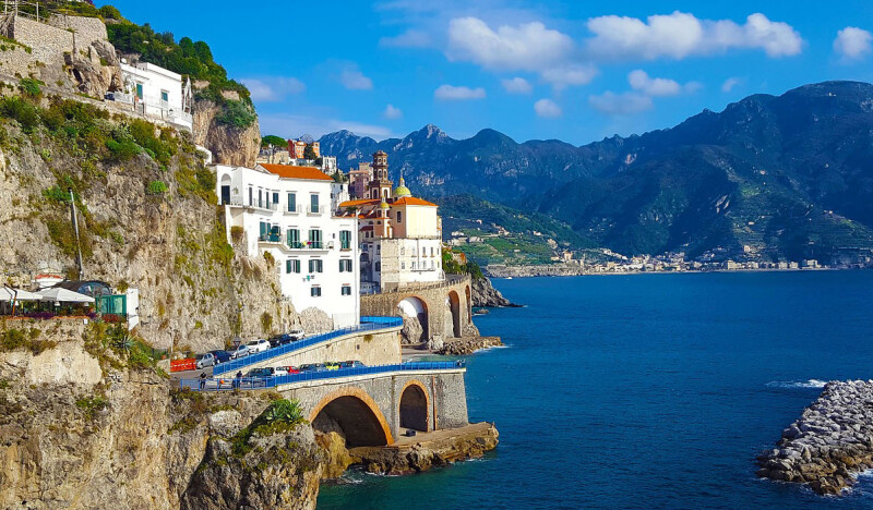 <span class=kid-textflex>Атрани</span>