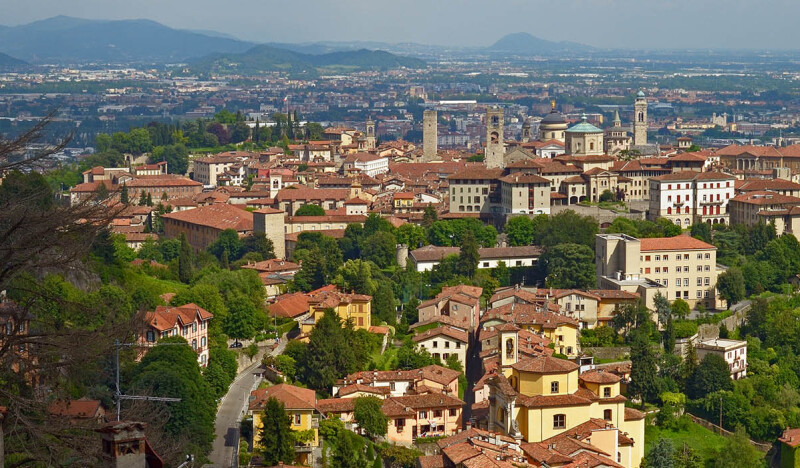 <span class=kid-textflex>Бергамо</span>