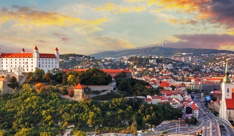 Братислава