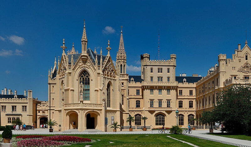 <span class=kid-textflex>Леднице</span>