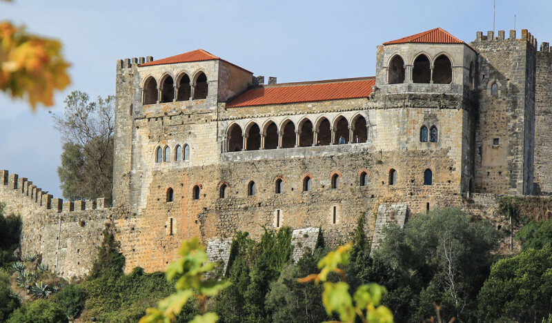 <span class=kid-textflex>Лейрия</span>