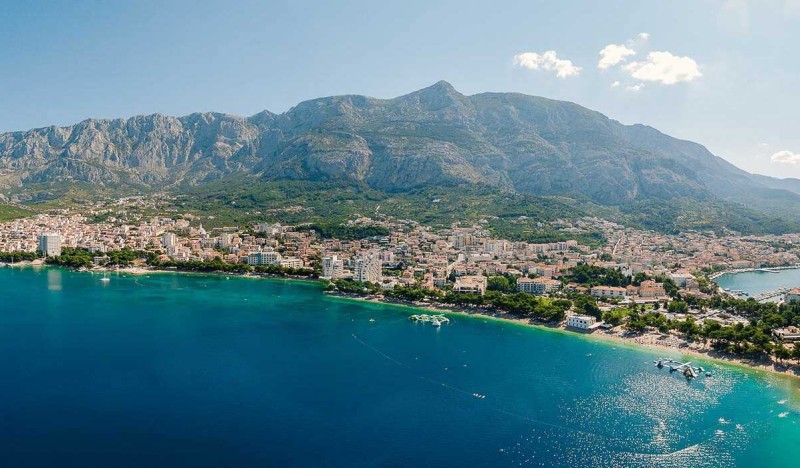 <span class=kid-textflex>Макарска</span>