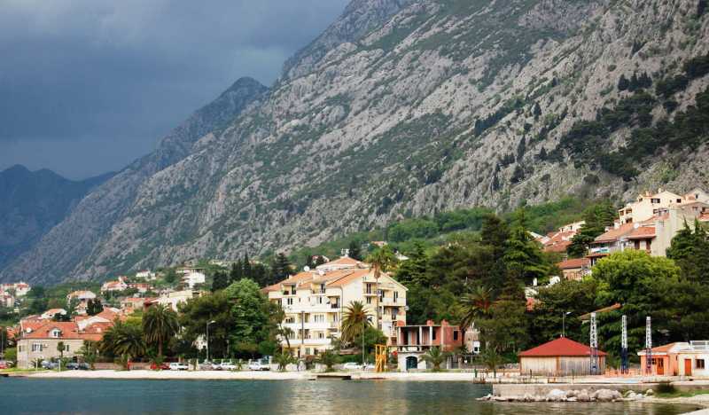 Тиват фото 1