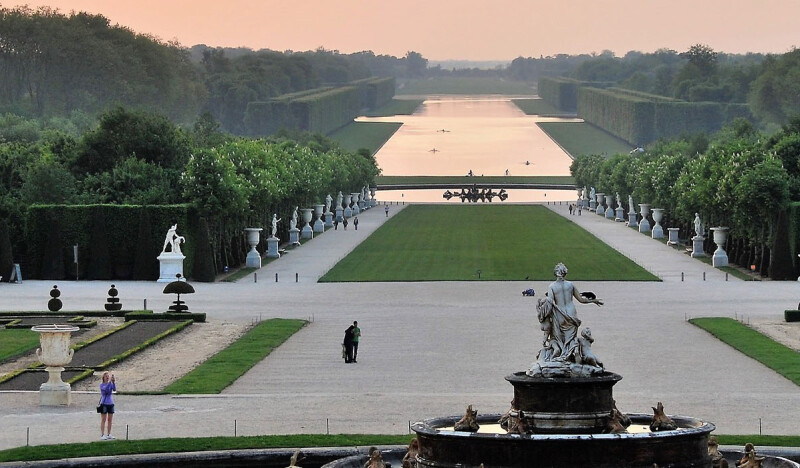 <span class=kid-textflex>Версаль</span>